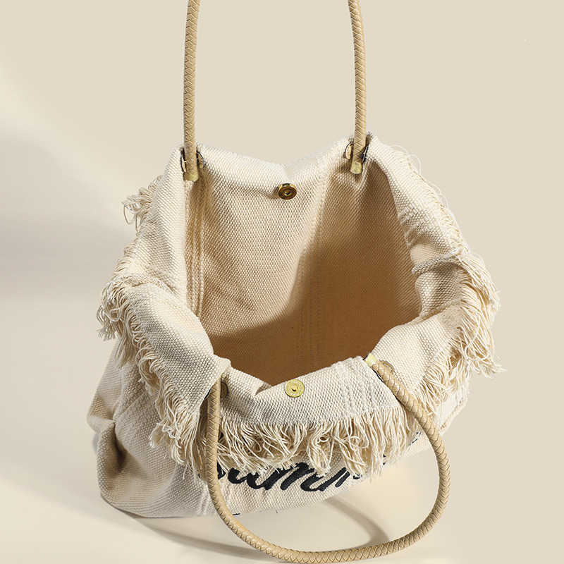 Fashion Simple Tassel Large Capacity Shoulder Bag